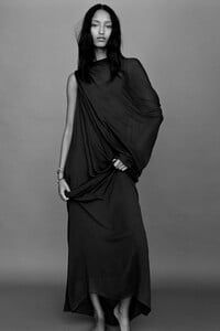 Zara 08-2025_40.jpg