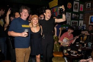 ZombieMVCelebration_Pub_FPD_281029.jpg