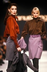 denae & katarina eu8957.jpg