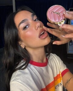 dualipa-20250626_091117.jpg