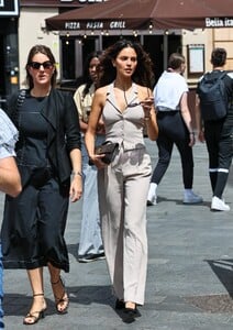 eiza-25.jpg