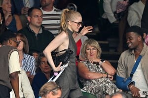 ellie2-1.jpg