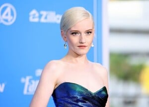 julia-garner-debuts-whiplash-chic-at-fantastic-four-premiere-in-la-11.jpg