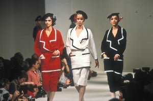 katarina, jamie foster & other ec8524.jpg