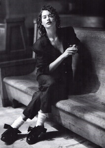 selectDe1989no25_13CarreOtis.jpg