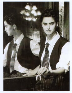 selectDe1992no32_22.jpg.0065aa735a444f65e24cd437970517c9.jpg