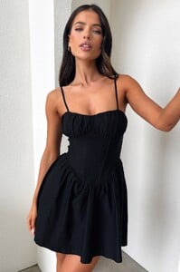 zanaya_dress_black_4_4c9d0d36-e6a0-4bcf-82fb-7281a5933a69.jpg