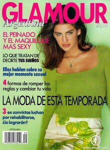 000000047016yamiladiazr.jpg