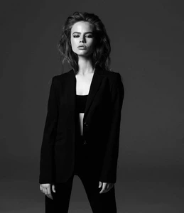 19-veronika-s-main-b.jpg.webp