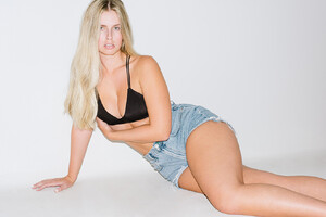 ATrolle - Select portf - gallery_model_hNSaGHLYOkrD.jpg