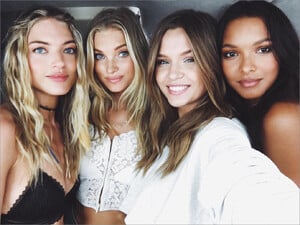 Elsa Hosk - Instagram [2017.02.04].jpg