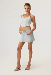 GoldButton_ZylaDenimCropTopLightWash_13785f36-8aef-447d-9b8d-0289a0e798a4.jpg