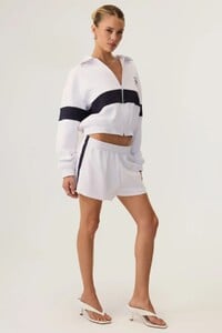 HYP-OWJ001-WHT_HYP-BS001-WHT_3009.jpg