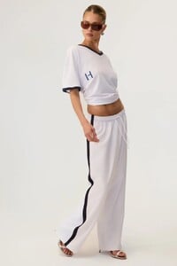 HYP-TJ001-WHT_HYP-BP001-WHT_2795.jpg