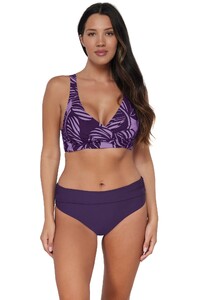 NKugel - Sunsets - Mystic Palms Elsie Top HighConstruction Bi_11 - 523-mysti_bikini-top-front-wear10-nikki01_8.jpg