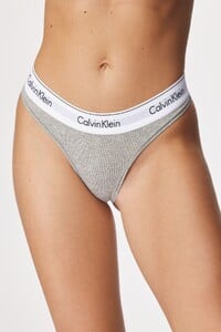 VKudlickova - Astratex - Tanga Calvin Klein Modern Cotton F3786E_kal_02.jpg