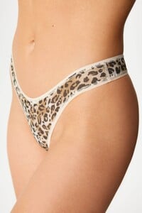 VKudlickova - Astratex - Tanga Eudora FXTH0002ME033_kal_03.jpg