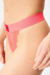 VKudlickova - Astratex - Tanga HUGO Red Label Lace 50535036_kal_03.jpg