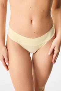 VKudlickova - Astratex - Tanga Triumph Body Make-Up Illusion 10218386_kal_07.jpg
