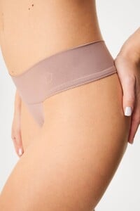 VKudlickova - Astratex - Tanga Triumph Body Make-Up Illusion 10218386_kal_12.jpg