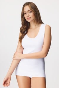 VKudlickova - Astratex - Women's Supima Superlight 906_kos_15 shirt.jpg