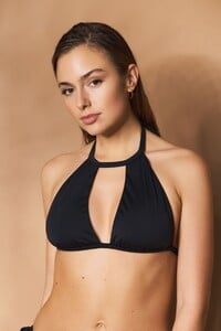 VKudlickova - Astratex - Women's swimsuit top Lagoon 03BasicATX_01.jpg