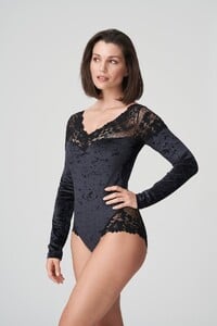 asddlllccz1118full-sabrina-laport.jpg