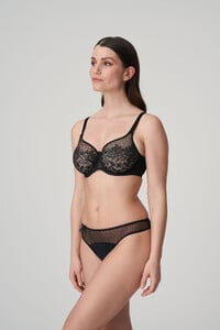 eservices_primadonna-lingerie-thong-divine-0662650-black-2_3520305.jpg.05a12b30b4966b42ec919c8aa235f36b.jpg