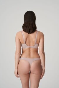 eservices_primadonna-lingerie-thong-forever-0663000-skin-3_3491370.jpg.c2aeccbb080568a63389890fe07aefac.jpg