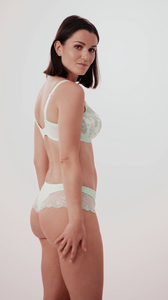 vlcsnap-2025-08-06-22h38m35s196.png