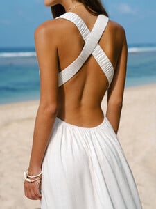 white-v-neck-plaeted-beach-dress_03.jpg