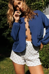 yse-vestiaire-gilet-les-soirs-de-flamme-bleu-marine7.webp