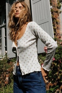 yse-vestiaire-t-shirt-manches-longues-allumette-amoureuse-imprime-vivienne5.jpg