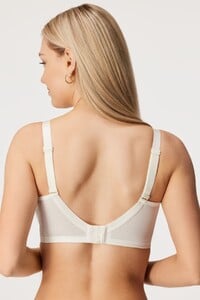 AdelaS - Astratex - Kojici Podprsenka Elegant Charm Nevyztuzena Bez Kostic 13280_07.jpg
