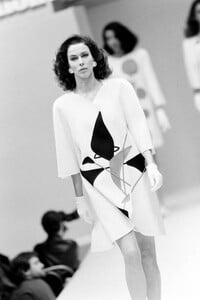 CBurt-MilaSchonSpring-1990-CoutureCollection  (2).jpg