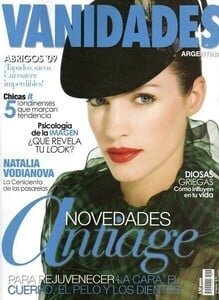 Daniela Urzi, Vanidades February 2009.jpg