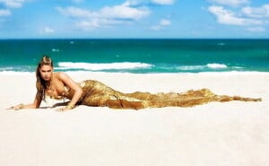 HD-wallpaper-jessica-stam-model-beach-blonde-mermaid.jpg