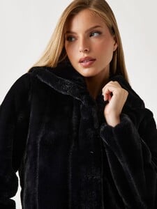LilouEA - Guess Faux fur jacket4_W0BL0NWDCH0-JBLK-ALT3.jpg