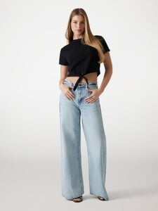 LilouEA - Guess_Cropped boxy logo T-shirt Women-6 - W5GI18I3Z14-JBLK-ALT1.jpg