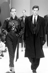 adeIia-Versace Fall 1985 Ready to Wear   (6).jpg