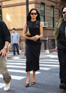 dua-lipa-embodies-nyc-street-exit-in-leopard-pop-minimalism-4.jpg