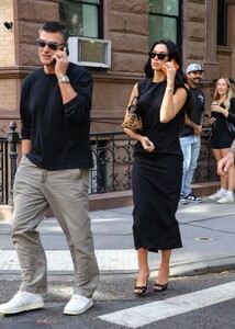 dua-lipa-embodies-nyc-street-exit-in-leopard-pop-minimalism-6.jpg