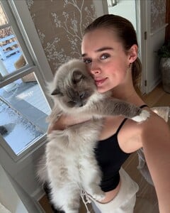 erincromwell__476190050_18485041717000435_2179511734273193053_n.jpg