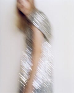 m-le-monde-0322-2019_julia-nobis_by_zoe-ghertner18.jpeg
