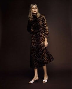 m-le-monde-0322-2019_julia-nobis_by_zoe-ghertner19.jpg