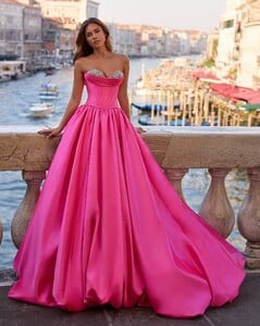 [2025.10.07] sherrihill_561505760_18544537588046023_3084729546376602049_n.jpg