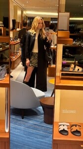 [2025.10.18] josephineskriver_3746236591720438032.jpg
