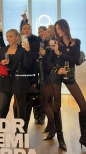 [2025.10.19] celinebethmann_3746984457891804562.jpg