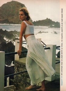 27-MARIECLAIREGR-May-1989-m.AlessandraChiti-ph.TakisDiamantopoulos.jpg