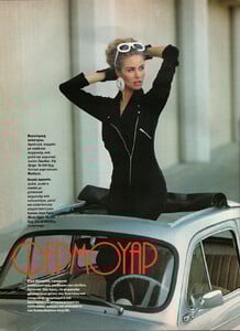 32-ELLEGR-Sept-1991-m.SylvieRenéGuelton-ph.HarrisChristopoulos.jpg